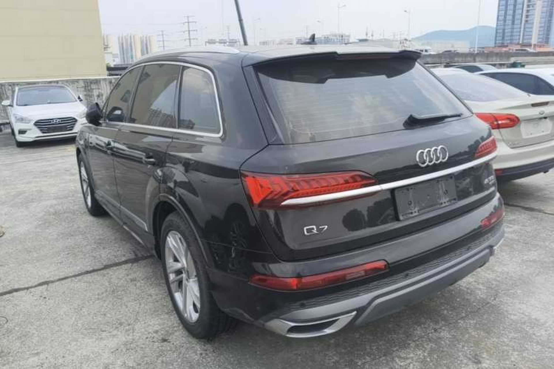 Used Audi Q7 2022 45 TFSI quattro S line Sport Edition Rear Left 45 Deg