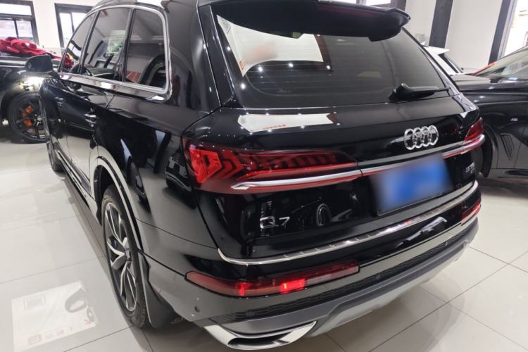 Used Audi Q7 2022 55 TFSI quattro S line Sport model Rear Left 45 Deg