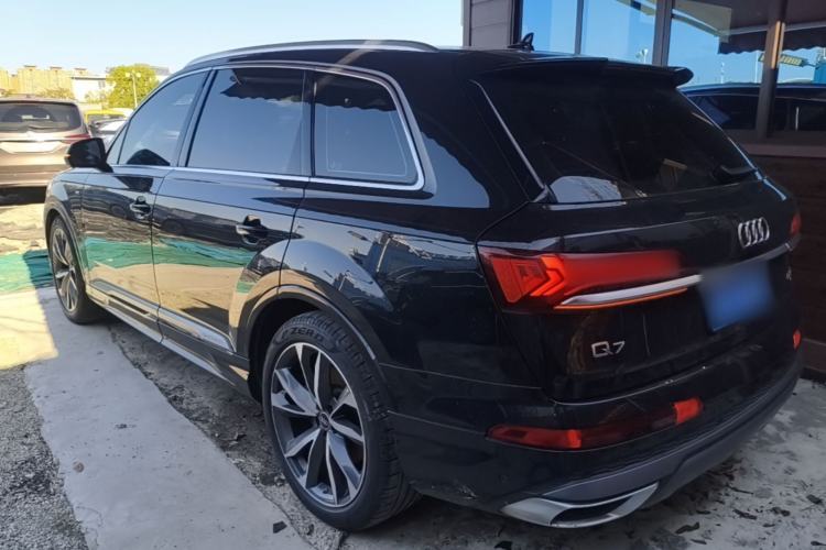 Used Audi Q7 2022 55 TFSI quattro S line Sport model Rear Left 45 Deg