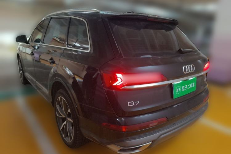Used Audi Q7 2022 55 TFSI quattro S line Sport model Rear Left 45 Deg