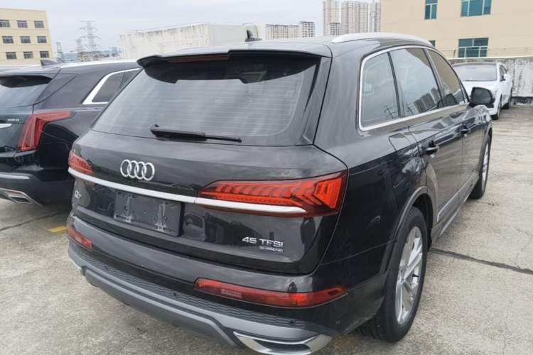 Used Audi Q7 2022 45 TFSI quattro S line Sport Edition Rear Right 45 Deg