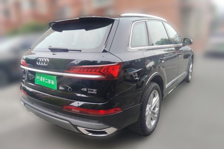 Used Audi Q7 2022 45 TFSI quattro S line Sport Edition Rear Right 45 Deg