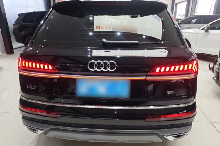 Used Audi Q7 2022 55 TFSI quattro S line Sport model Rear