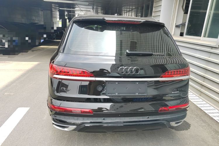 Used Audi Q7 2022 55 TFSI quattro S line Sport model Rear