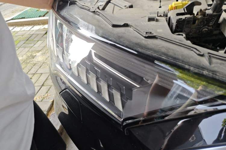 Used Audi Q7 2022 55 TFSI quattro S line Sport model Right Front Headlight