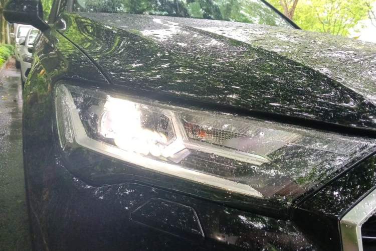 Used Audi Q7 2022 55 TFSI quattro S line Sport model Right Front Headlight