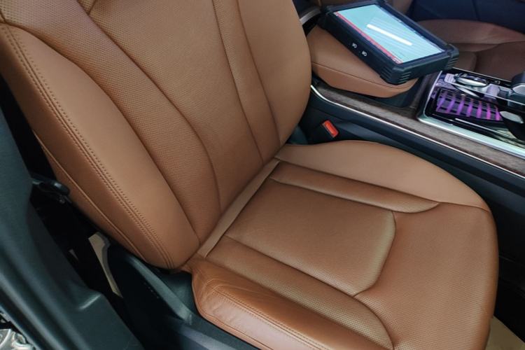 Used Audi Q7 2022 45 TFSI quattro S line Sport Edition Right Front Seat
