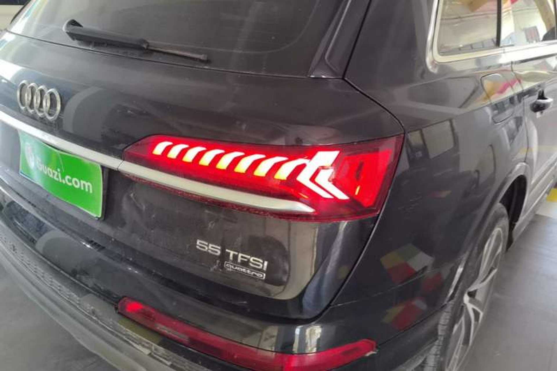 Used Audi Q7 2022 55 TFSI quattro S line Sport model Right Rear Taillight