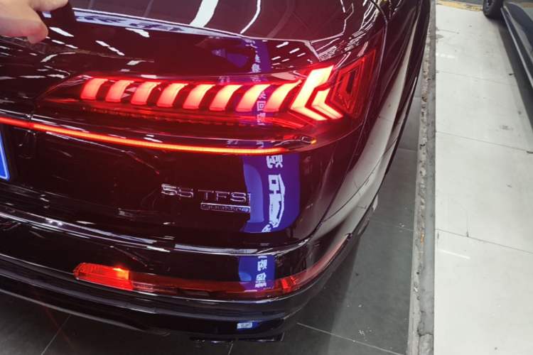 Used Audi Q7 2022 55 TFSI quattro S line Prestige Edition Right Rear Taillight