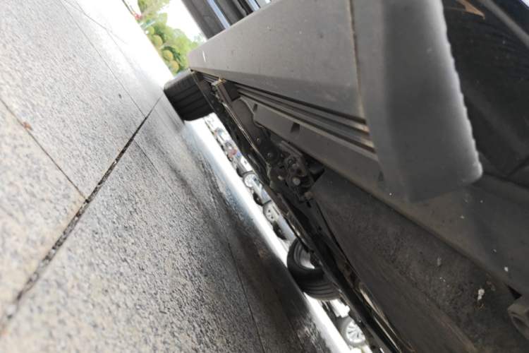 Used Audi Q7 2022 55 TFSI quattro S line Sport model Right Side Sill