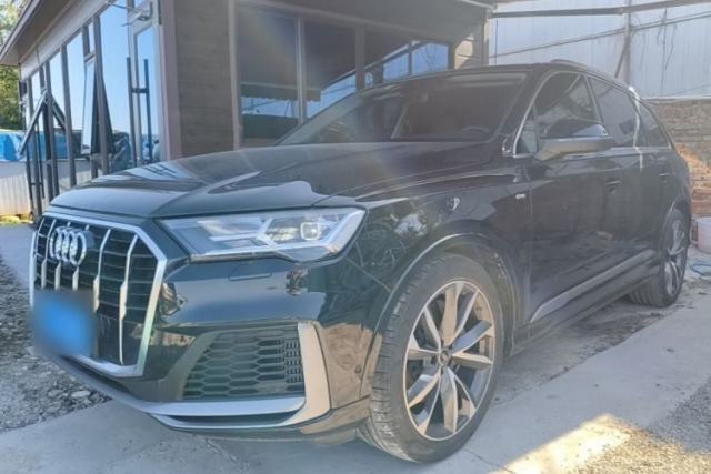 Used Audi Q7 2022 55 TFSI quattro S line Sport model