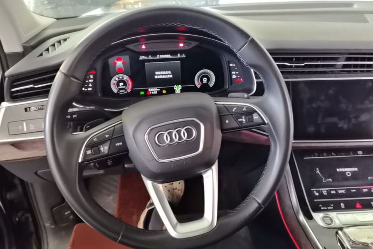 Used Audi Q7 2022 55 TFSI quattro S line Sport model Steering Wheel