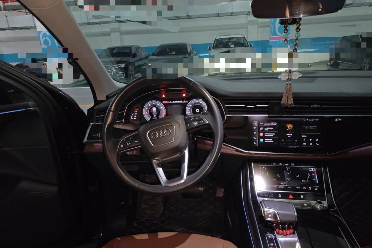 Used Audi Q7 2022 45 TFSI quattro S line Sport Edition Steering Wheel