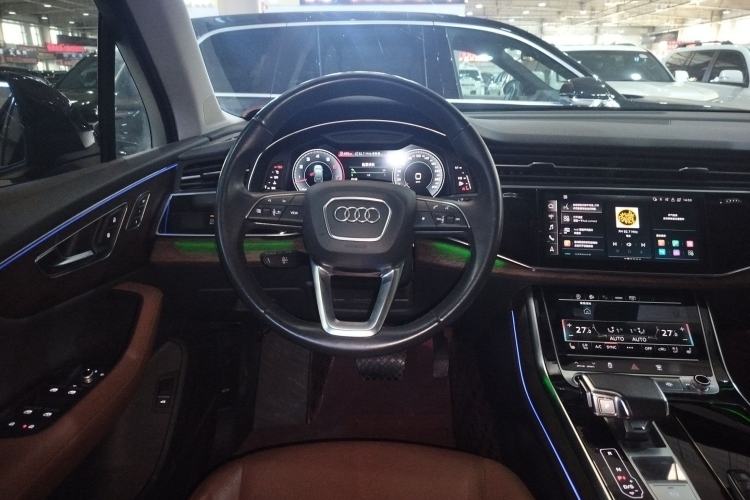 Used Audi Q7 2022 55 TFSI quattro S line Sport model Steering Wheel