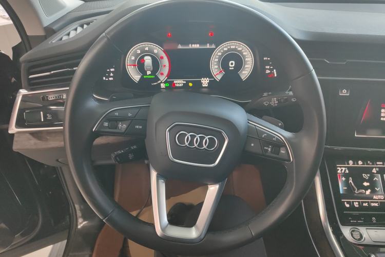 Used Audi Q7 2022 55 TFSI quattro S line Sport model Steering Wheel