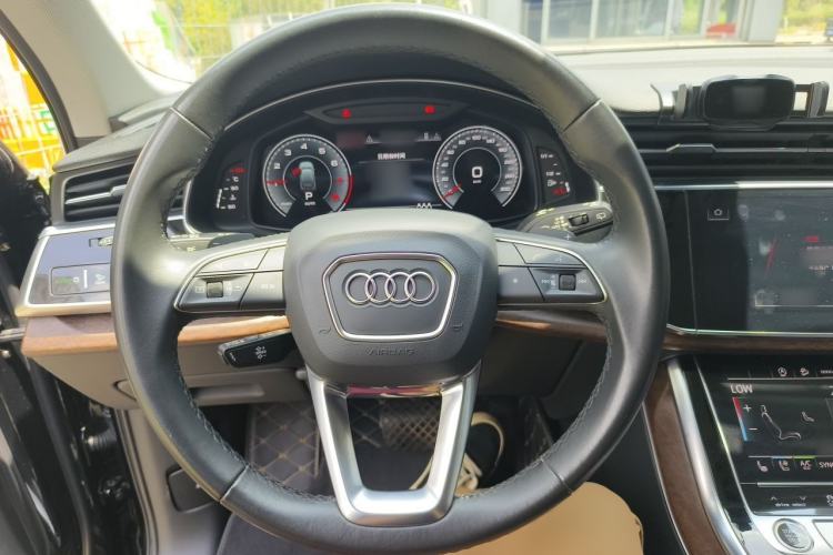 Used Audi Q7 2022 45 TFSI quattro S line Sport Edition Steering Wheel
