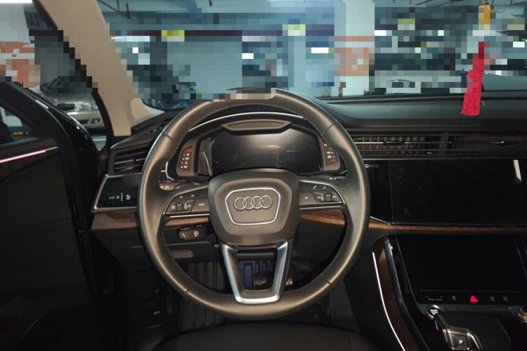 Used Audi Q7 2022 55 TFSI quattro S line Sport model Steering Wheel