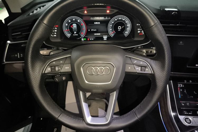 Used Audi Q7 2022 55 TFSI quattro S line Sport model Steering Wheel