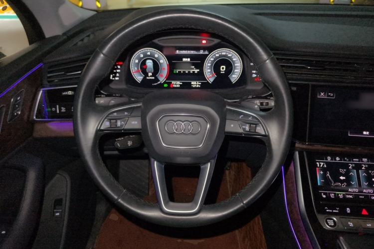 Used Audi Q7 2022 55 TFSI quattro S line Sport model Steering Wheel