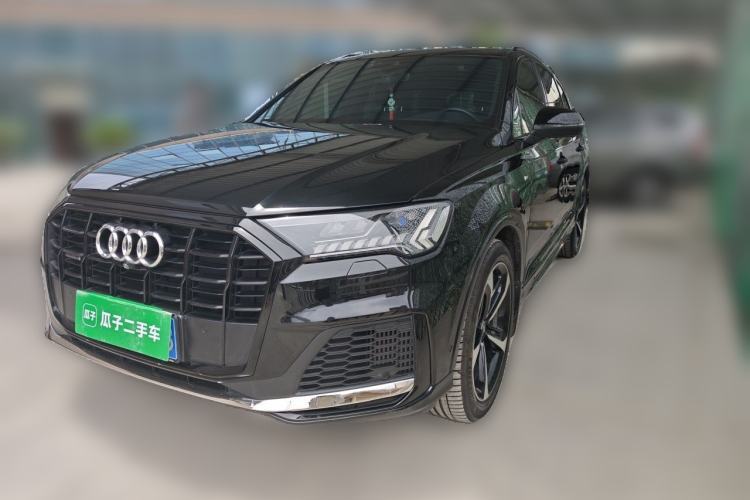 Used Audi Q7 2022 55 TFSI quattro S line Sport model Guazi used car, China used car export, Used car for sale, Used cars, Cheapest cars for sale