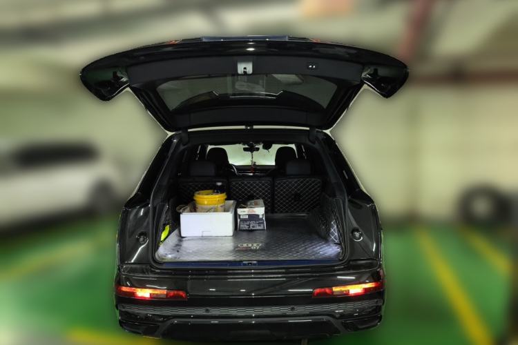 Used Audi Q7 2022 55 TFSI quattro S line Ice and Snow Sports Edition Trunk