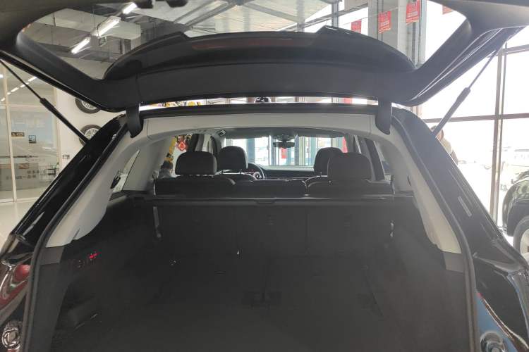 Used Audi Q7 2022 55 TFSI quattro S line Sport model Trunk