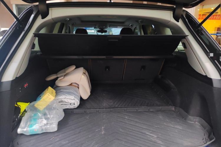 Used Audi Q7  Trunk