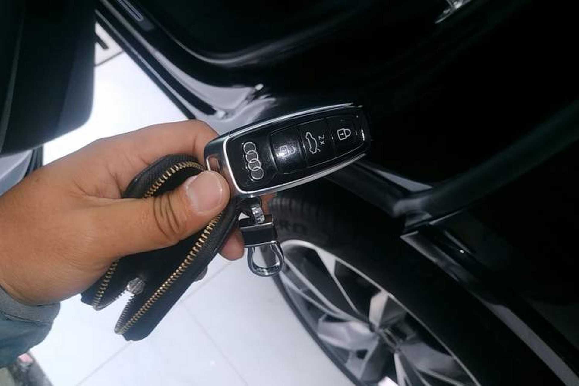 Used Audi Q7 2022 55 TFSI quattro S line Sport model Vehicle Key