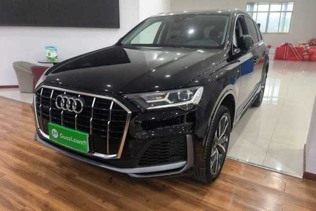 Used Audi Q7 2022 55 TFSI quattro S line Sport model