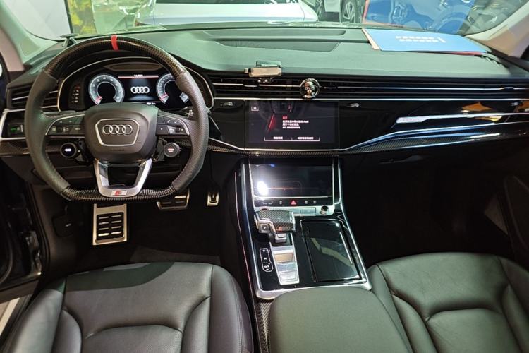 Used Audi Q7 2022 55 TFSI quattro S line Sport model Center Console