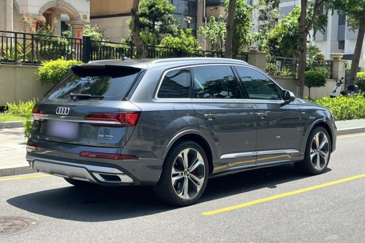 Used Audi Q7 2022 55 TFSI quattro S line Prestige Edition Exterior 4