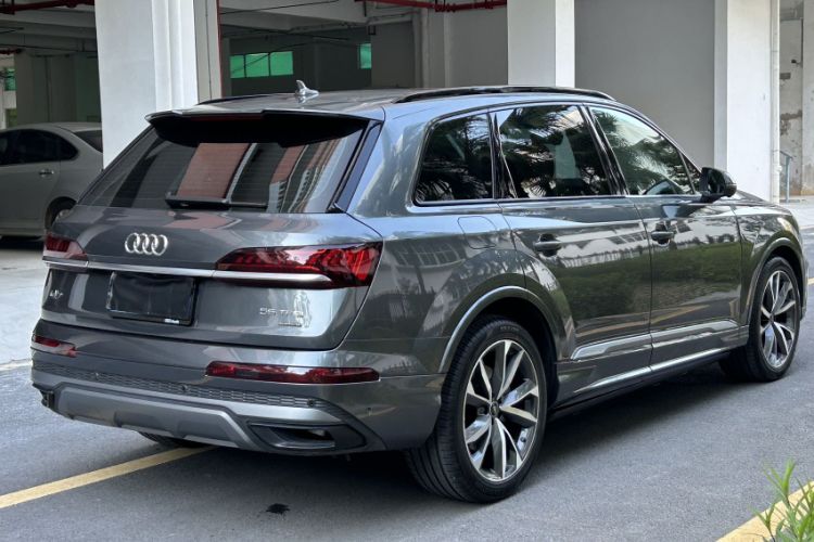 Used Audi Q7 2022 55 TFSI quattro S line Sport model Exterior 7