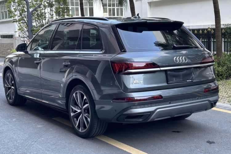 Used Audi Q7 2022 55 TFSI quattro S line Sport model Exterior 8
