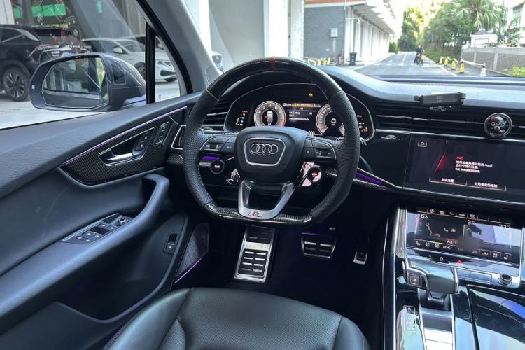 Used Audi Q7 2022 55 TFSI quattro S line Sport model Interior 2