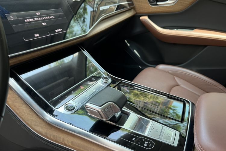 Used Audi Q7 2022 55 TFSI quattro S line Prestige Edition Interior 7