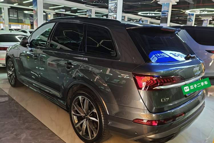Used Audi Q7 2022 55 TFSI quattro S line Sport model Rear Left 45 Deg