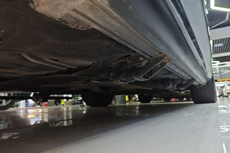Used Audi Q7 2022 55 TFSI quattro S line Sport model Right Side Sill