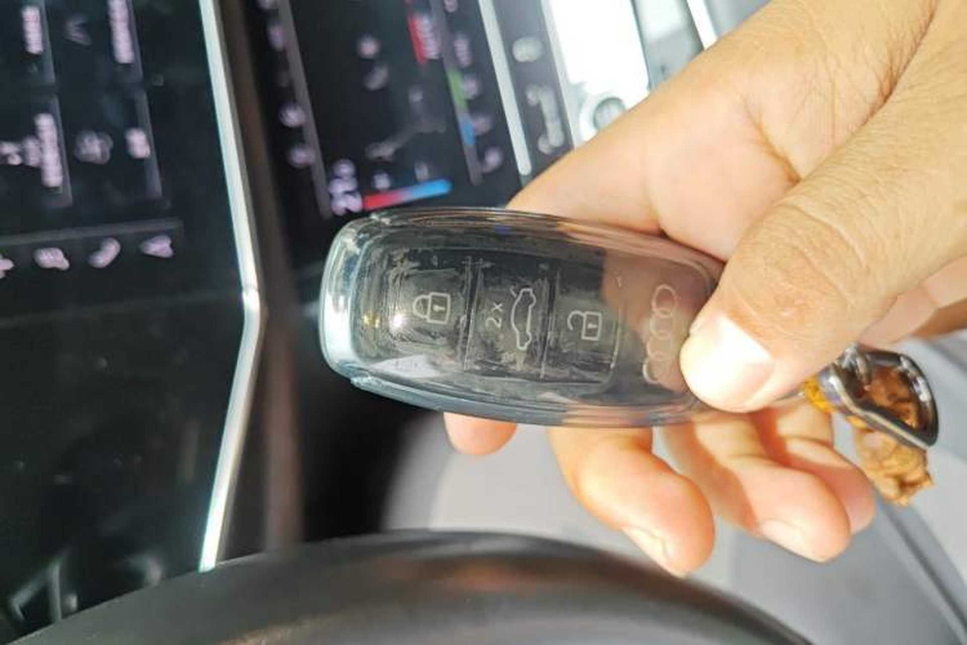 Used Audi Q7 2022 55 TFSI quattro S line Sport model Vehicle Key