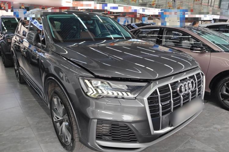 Used Audi Q7 2022 55 TFSI quattro S line Sport model Front Right 45 Deg