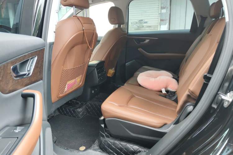 Used Audi Q7 2022 45 TFSI quattro S line Sport Edition Left Rear Seat