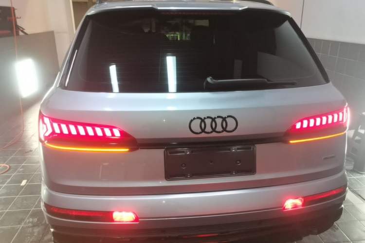Used Audi Q7 2022 55 TFSI quattro S line Ice and Snow Sports Edition Rear