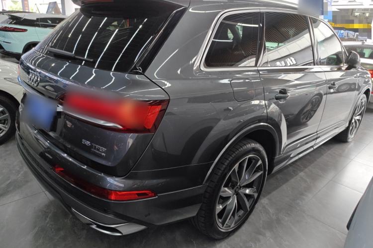 Used Audi Q7 2022 55 TFSI quattro S line Sport model Rear Right 45 Deg