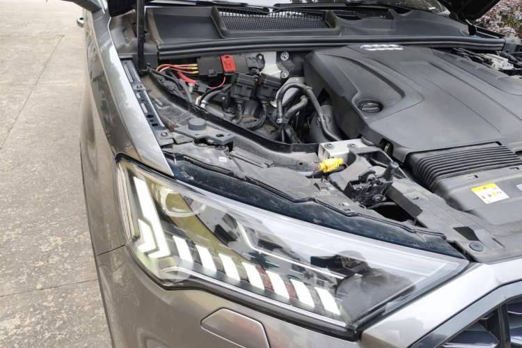 Used Audi Q7 2022 45 TFSI quattro S line Sport Edition Right Front Headlight