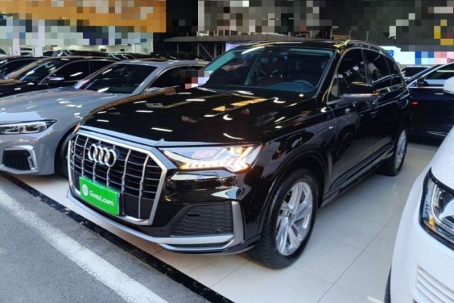 Used Audi Q7 2023 45 TFSI quattro S line Sport model