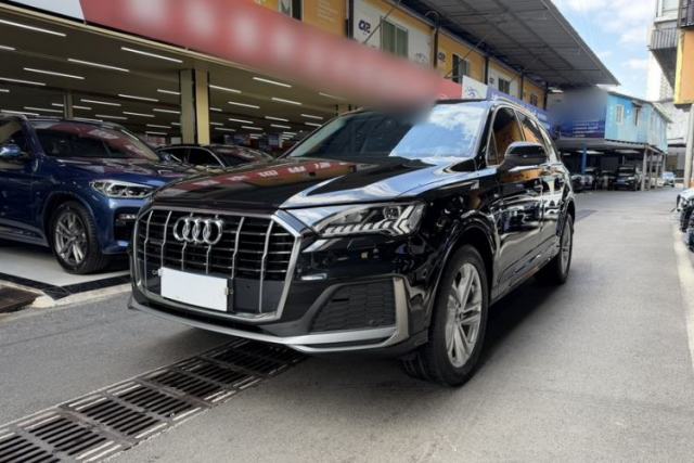 Audi Q7 2023 45 TFSI quattro S line Sport model с пробегом