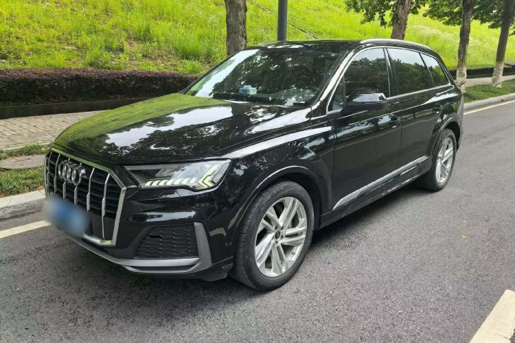 Used Audi Q7 2023 45 TFSI quattro S line Sport model Guazi used car, China used car export, Used car for sale, Used cars, Cheapest cars for sale