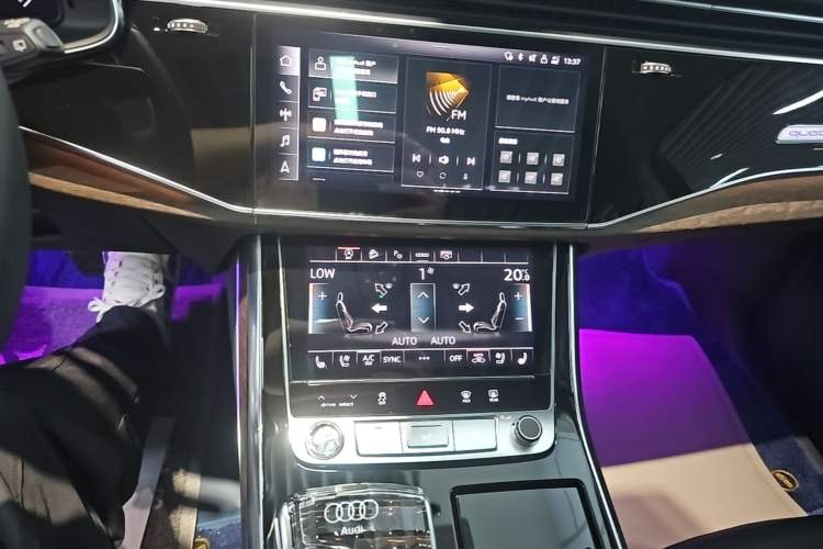 Used Audi Q7 2023 45 TFSI quattro S line Sport model Audio And AC Panel