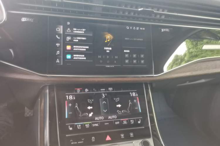 Used Audi Q7 2023 45 TFSI quattro S line Sport model Audio And AC Panel