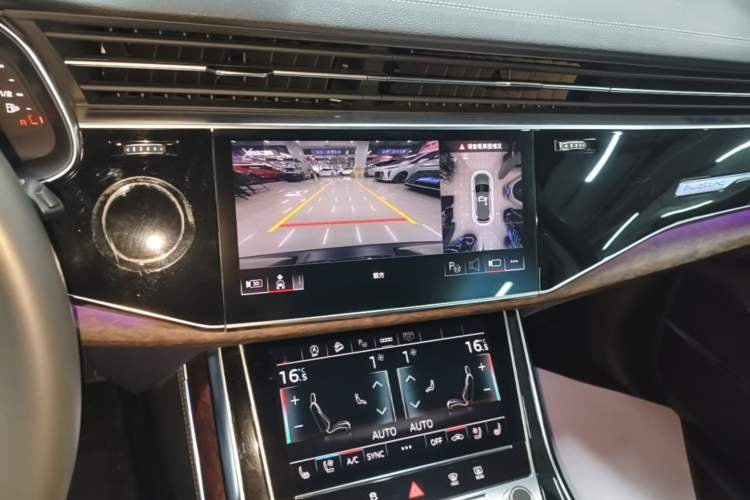 Used Audi Q7 2023 55 TFSI quattro S line Sport Edition Audio And AC Panel
