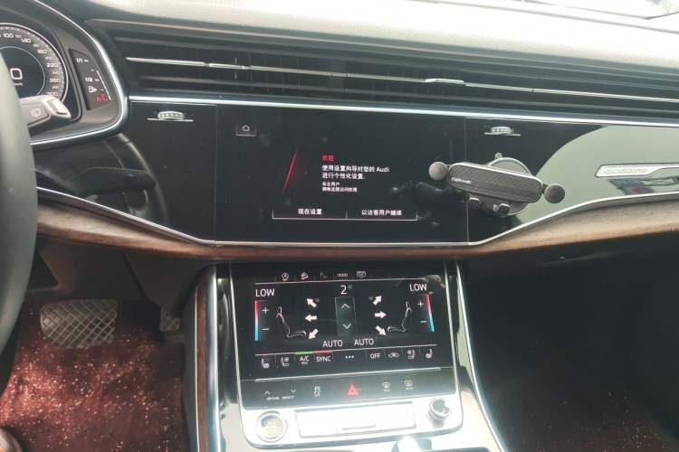 Used Audi Q7  Audio And AC Panel
